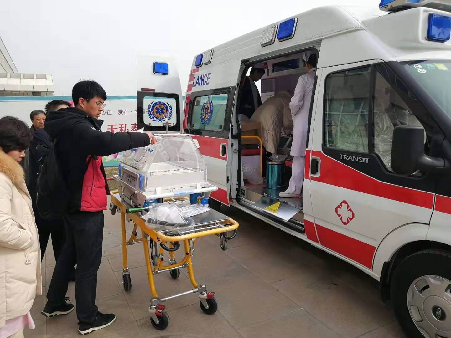 高密市救护车转院